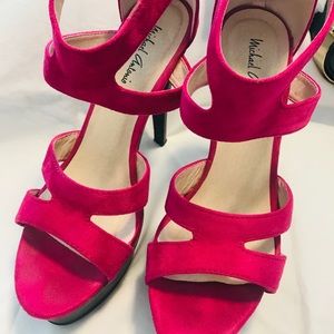 5” heels fucsia. Gently used.